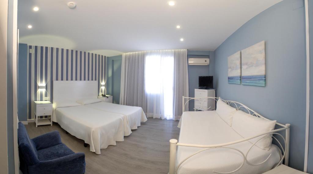 غرفة قياسية رباعية، La Barracuda Hotel 2/4