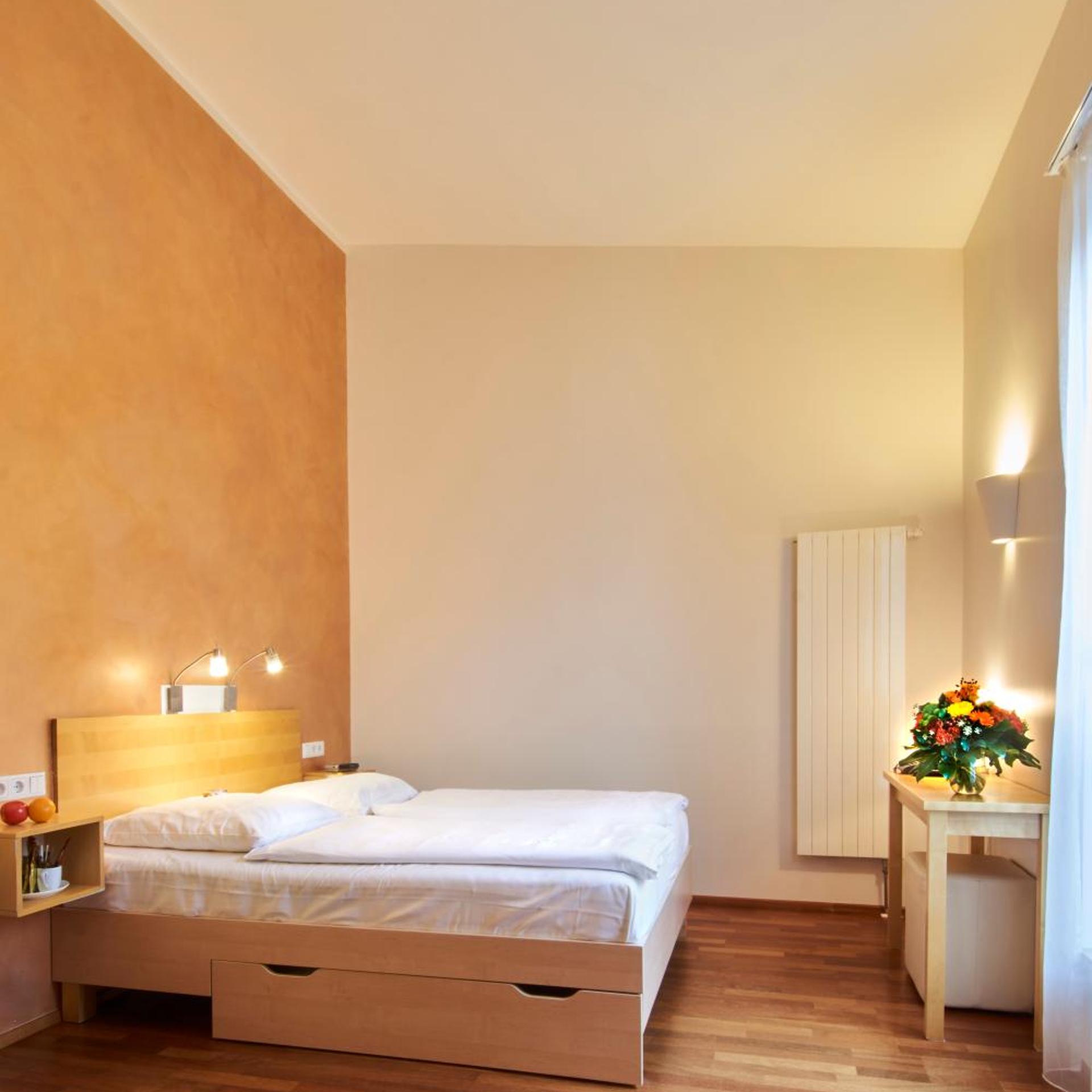 غرفة قياسية ثلاثية، Town Hotel Wiesbaden 2/10
