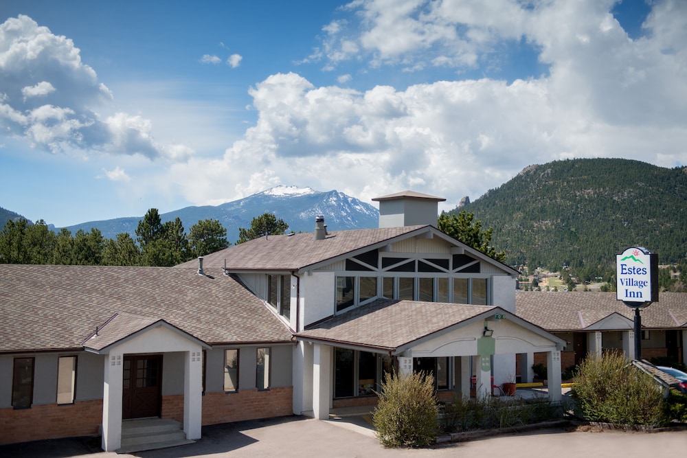 Trailborn Rocky Mountains Outpost 2/49