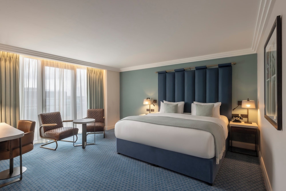 EXECUTIVE, KING BED, BALCONY