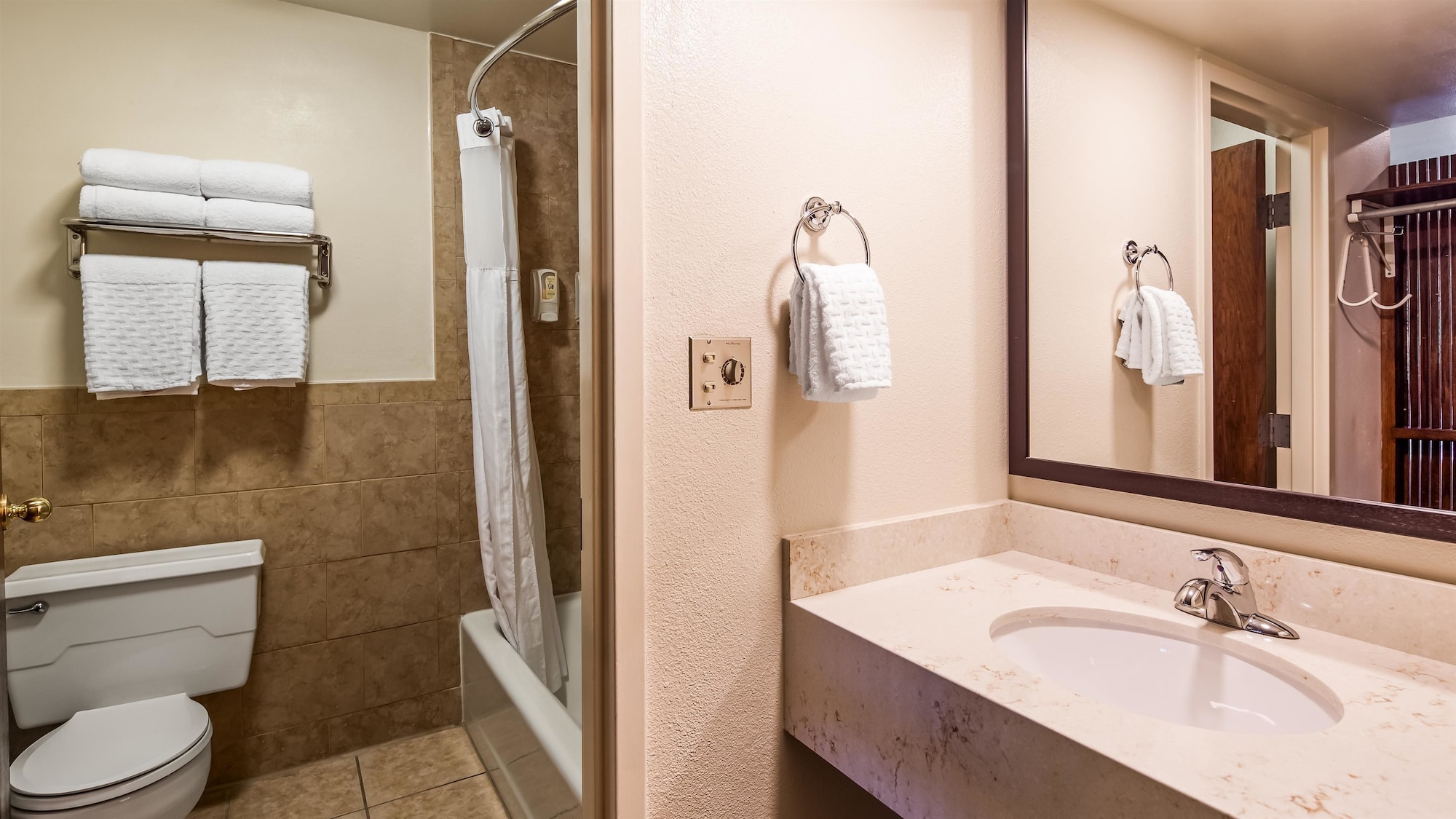Family Suite, 2 Queen Beds, Best Western Red Hills 4/7
