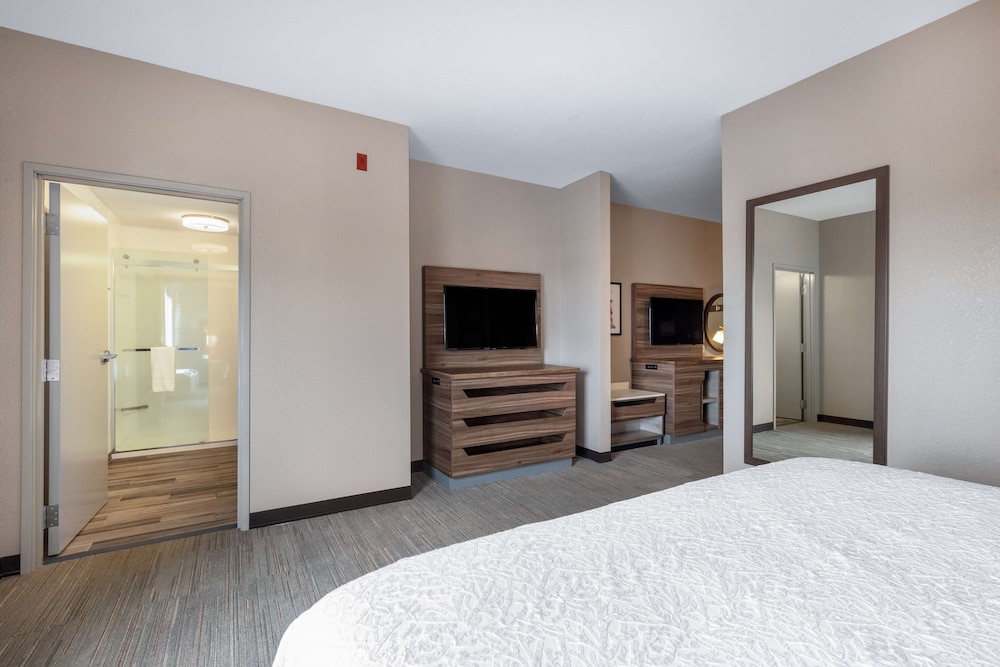 Hampton Inn St Robert Ft Leonard Wood 17/50