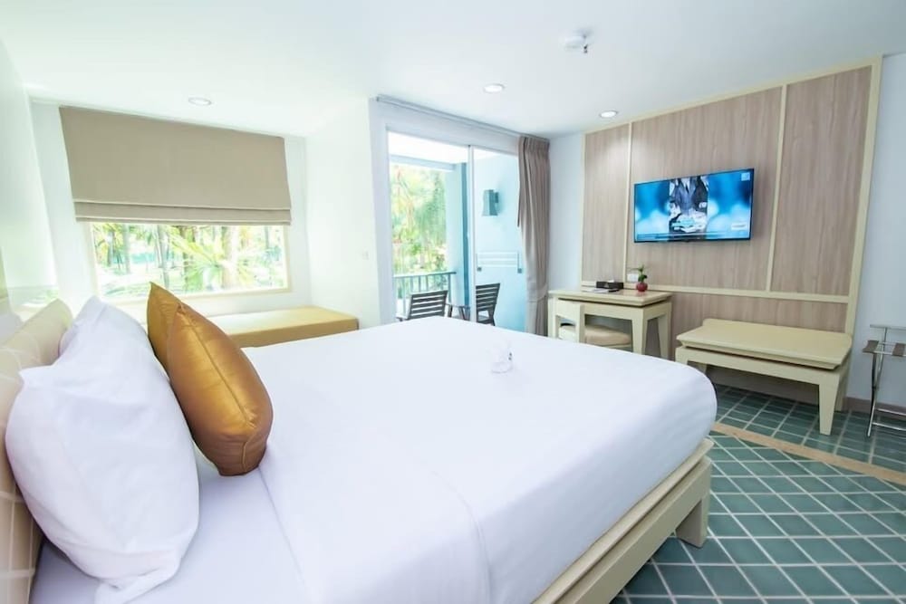 Duangjitt Resort & Spa 24/83