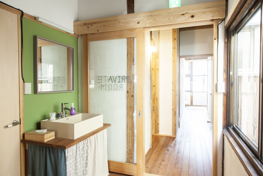 Fukuoka Guesthouse Hive (Ex B&C Gakubuchi) 38/48