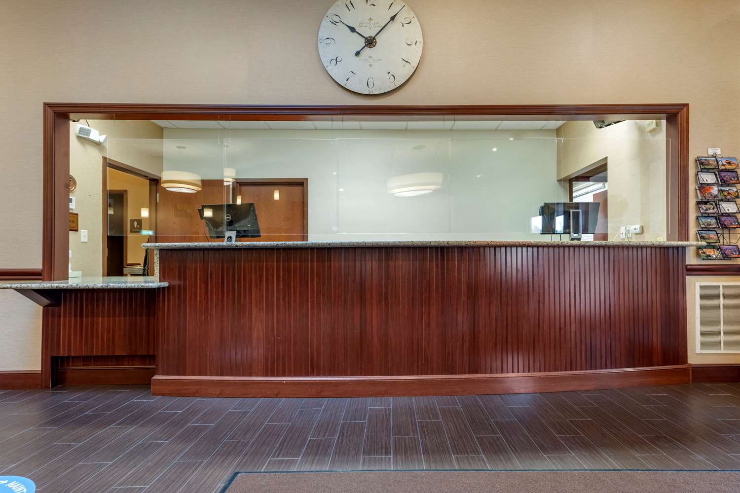 Quality Inn Dover OH 2/42