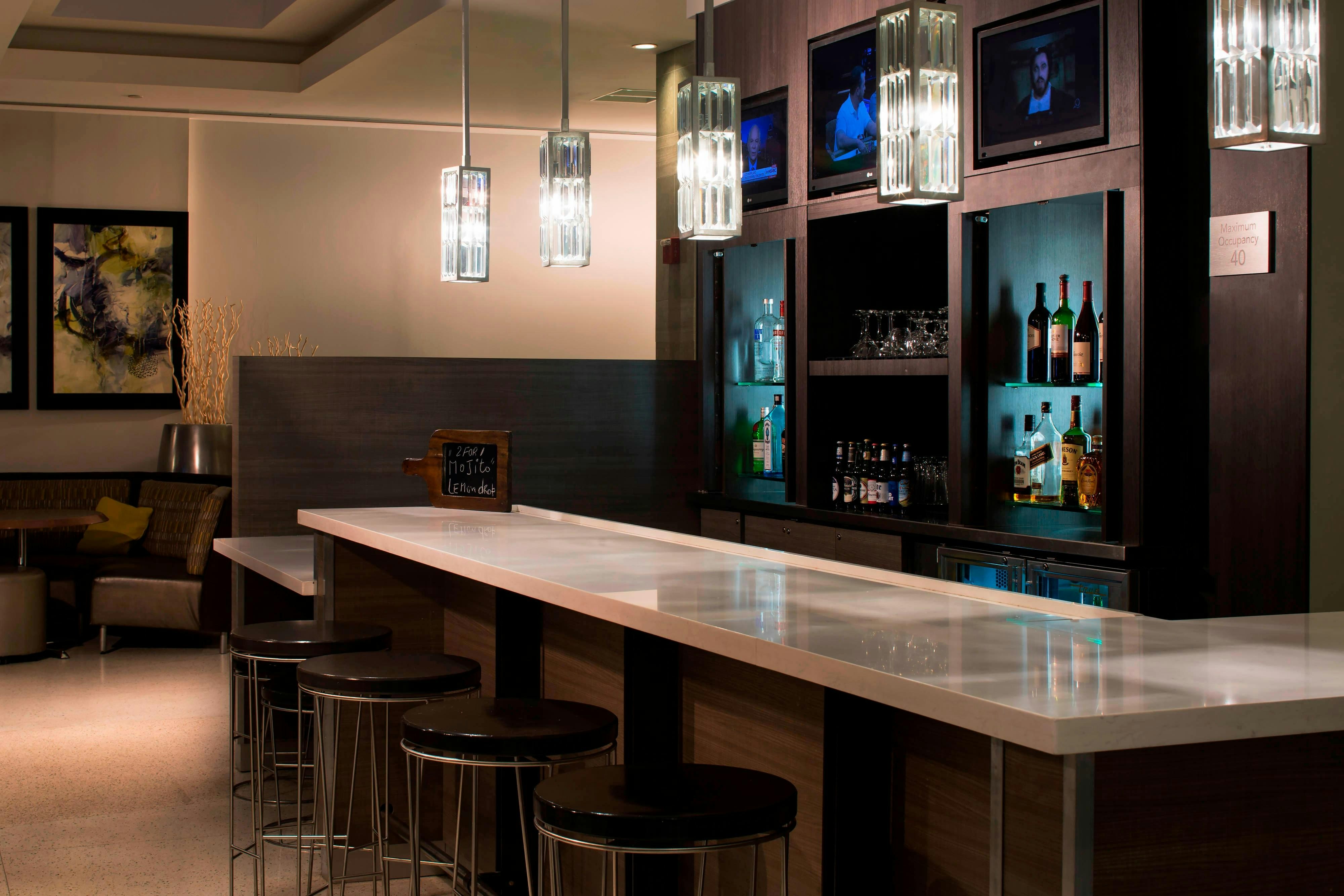 Courtyard By Marriott South Beach 25/33
