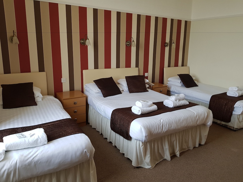 Chatsworth House Hotel 12/50