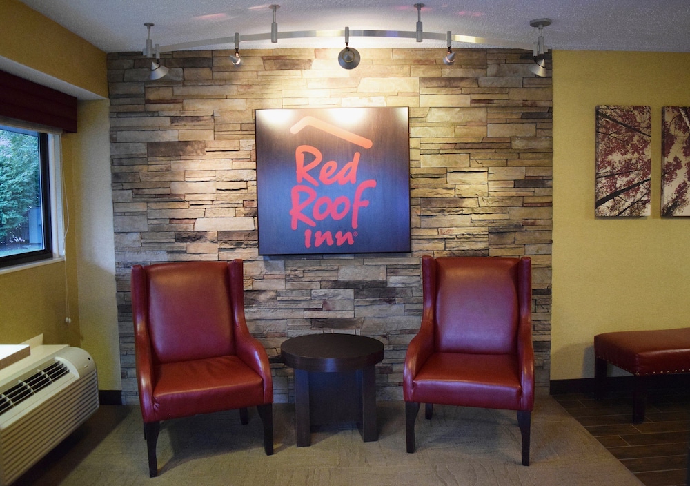 Red Roof Inn Buffalo Niagara Airport 34/53
