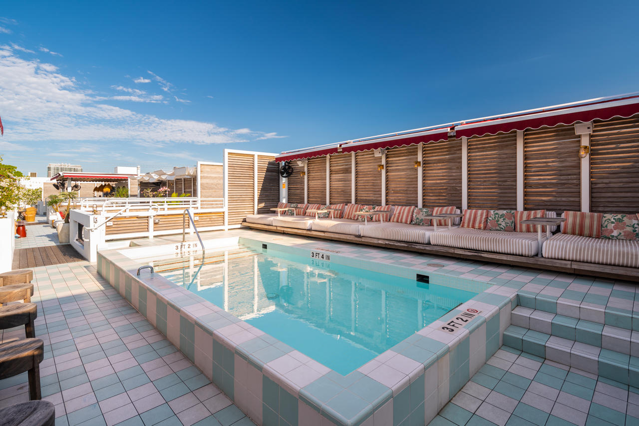 Esme Miami Beach 36/61