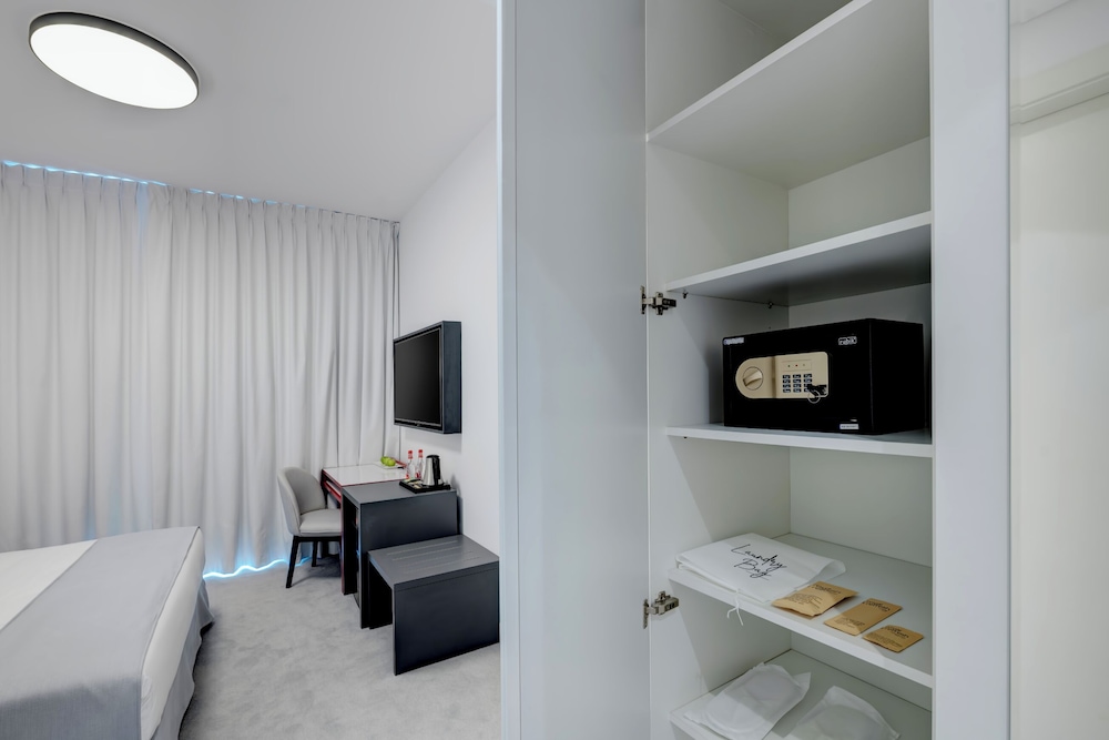 Nest Hotel Aljada 45/53