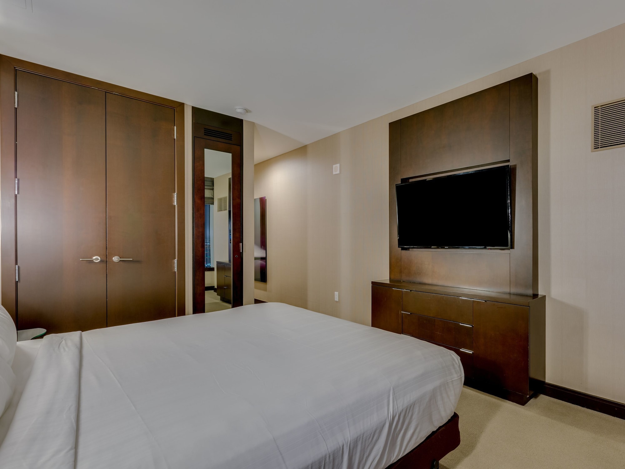 2 BEDROOMS, PENTHOUSE SUITE