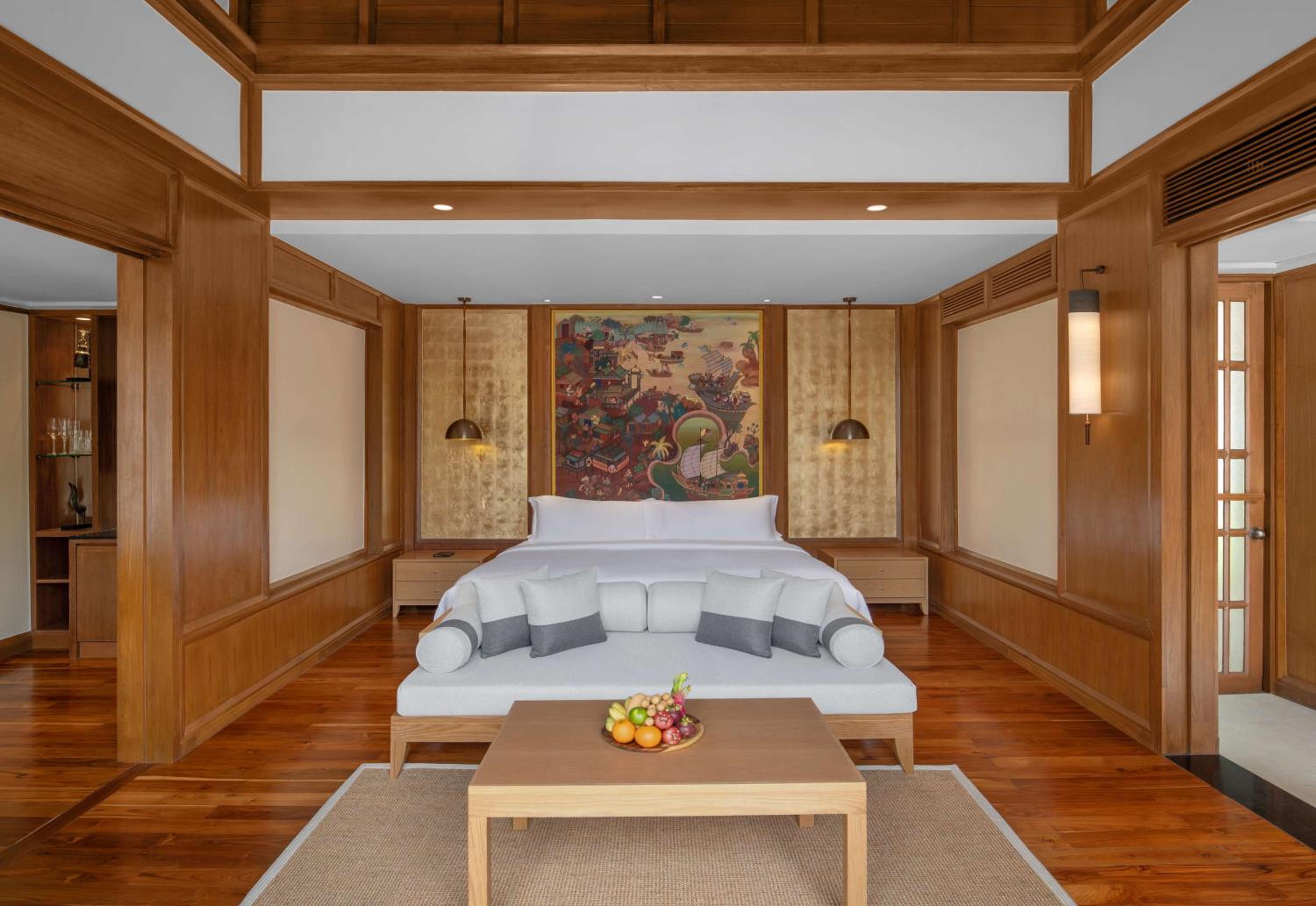 GRAND, LAGOON, POOL, VILLA