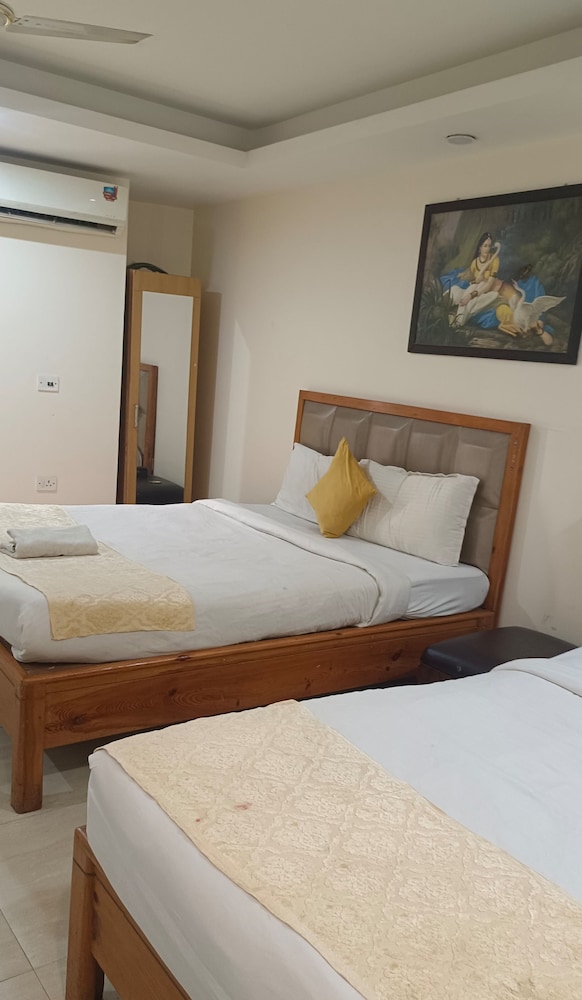 Airport Hotel Mahal 14/50
