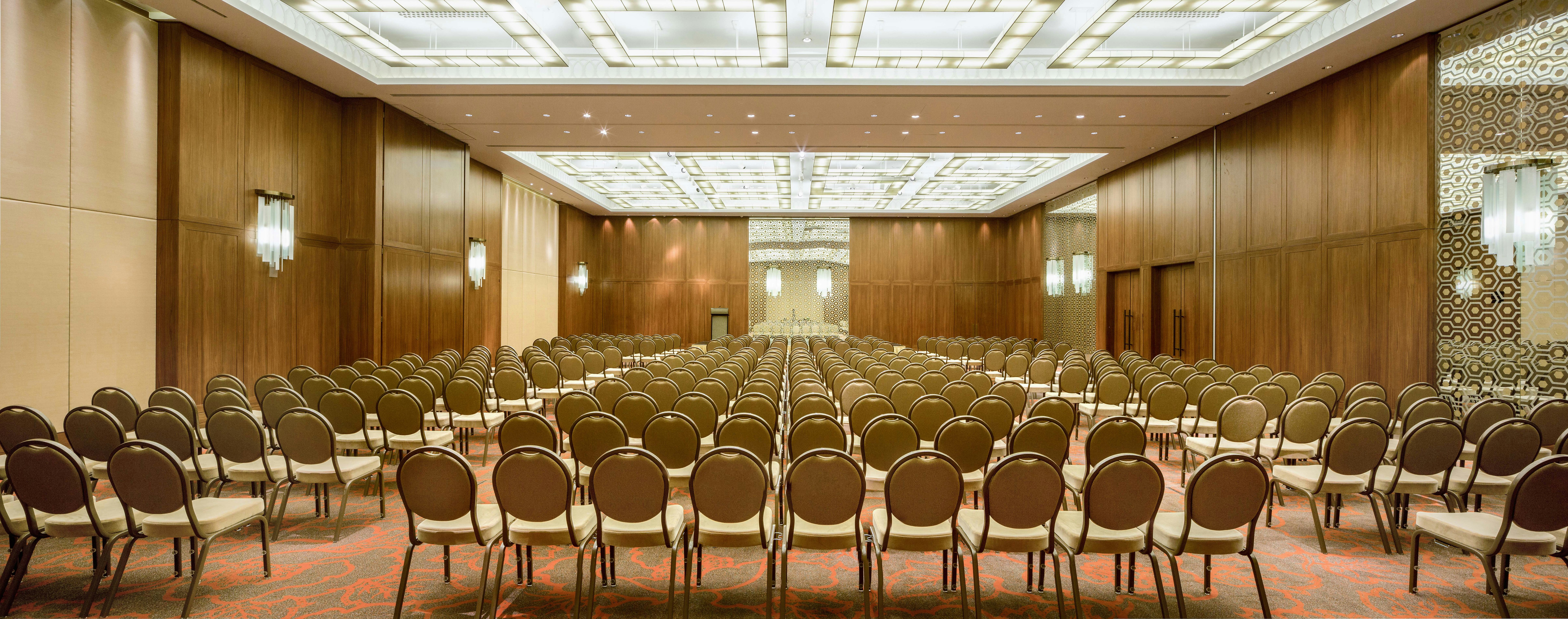 Hilton Kyiv 64/70