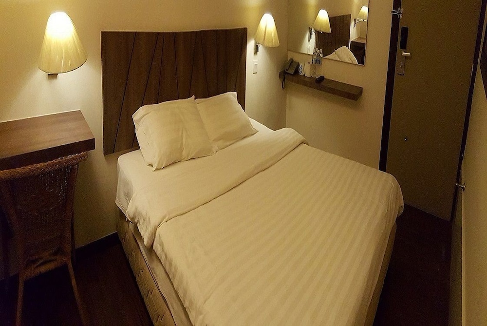 9 Square Hotel 23/31