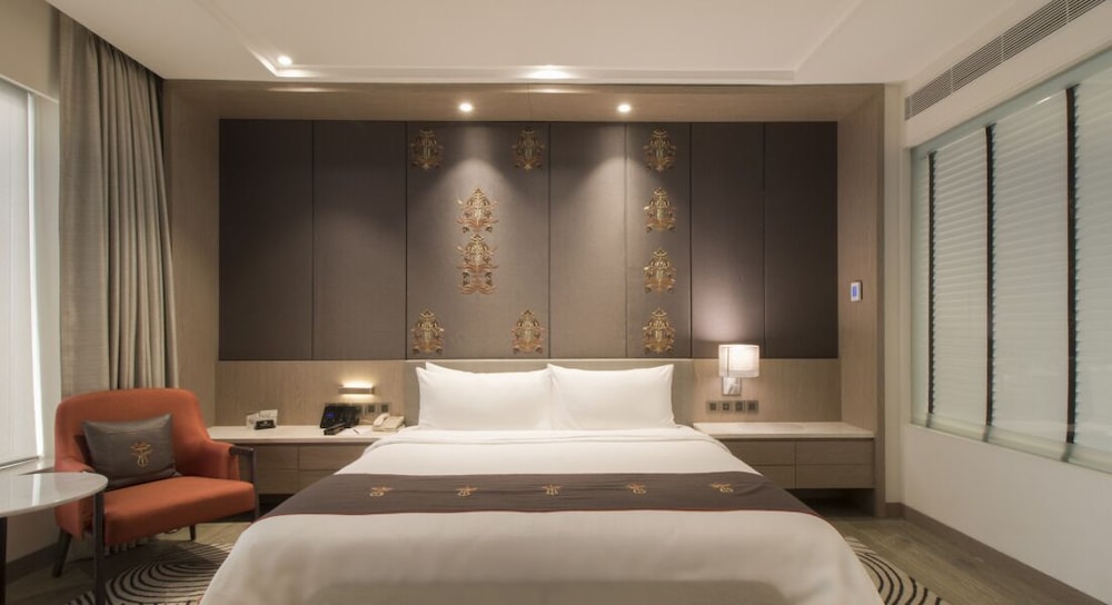 Sheraton New Delhi 9/40