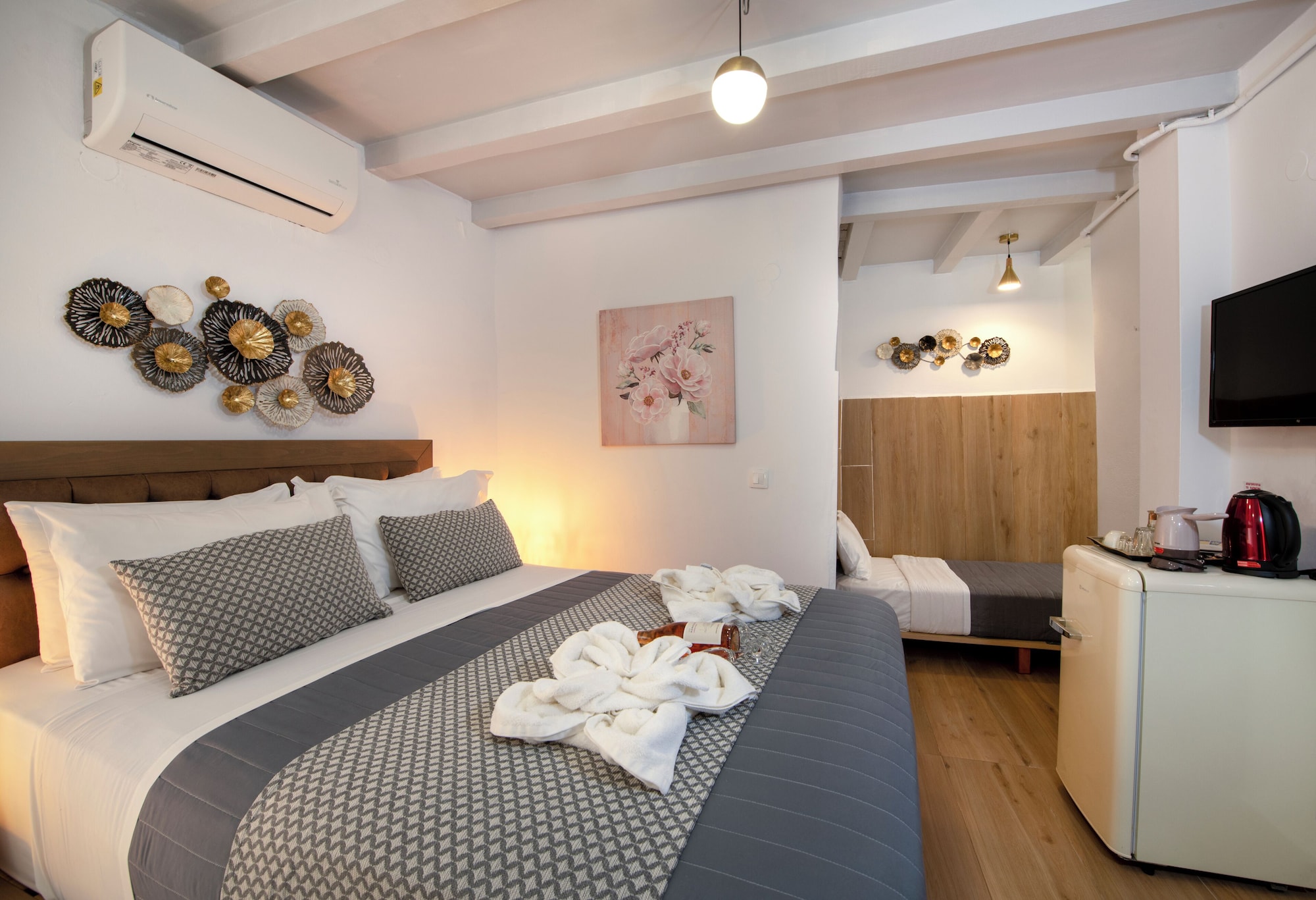 ECONOMY, TRIPLE, GROUND FLOOR