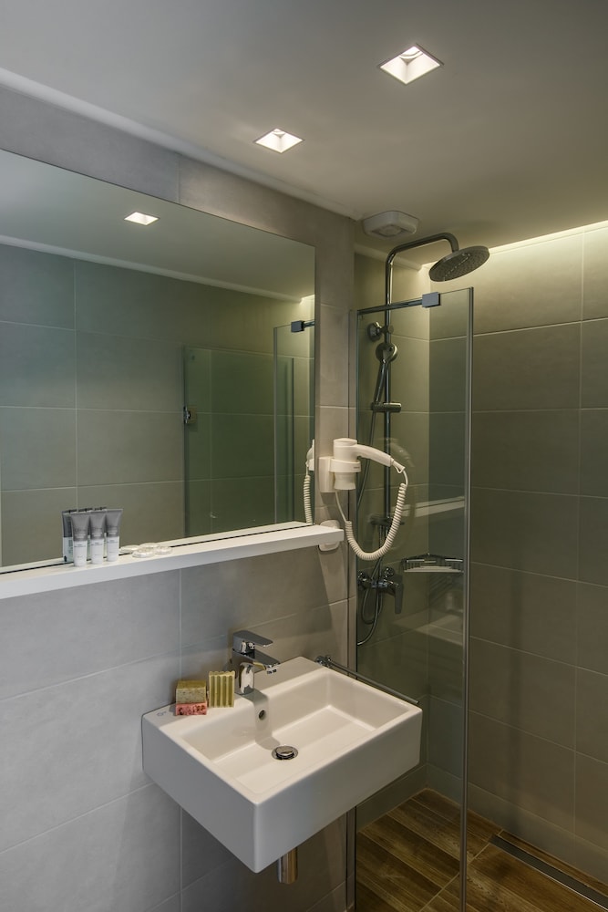Marialena Hotel 33/33