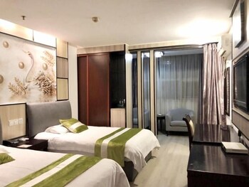 Greentree Inn Suzhou Taicang Baolong Square Express Hotel 37/53
