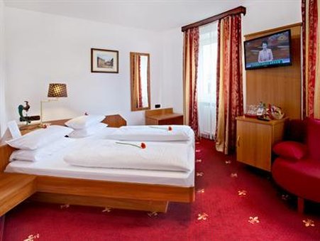 Hotel Burgschmiet 19/48
