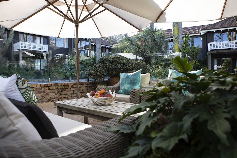 EMERALD INN ON TAKAPUNA BEACH 6/34