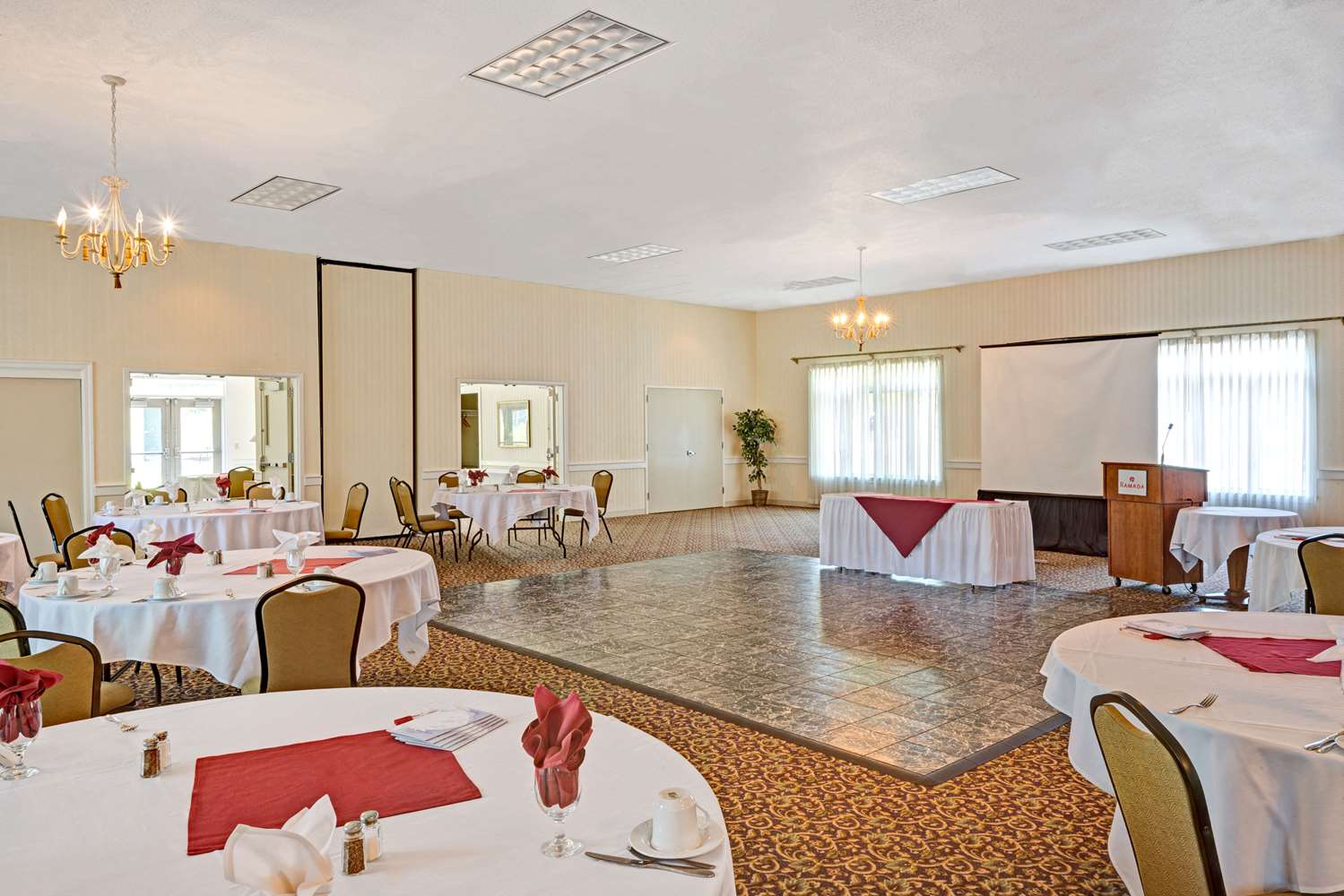 Ramada by Wyndham Saco/Old Orchard Beach Area 35/48