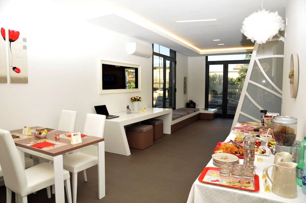 Isa Fiumicino Airport Residence 37/50