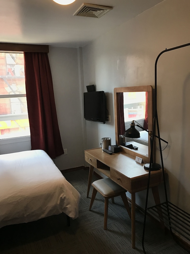 Hotel Mimosa 21/37
