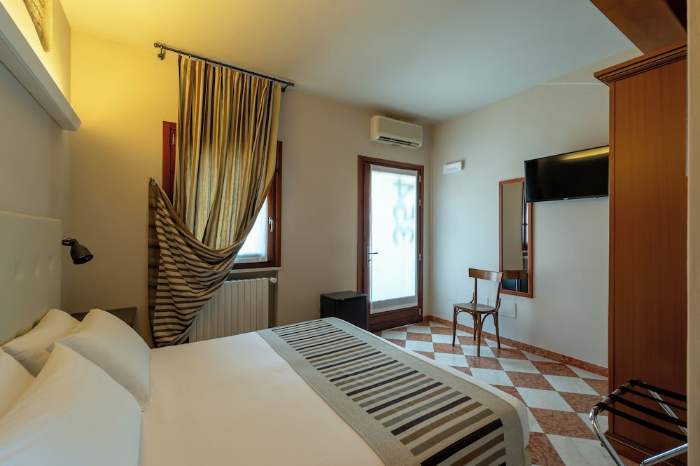 A Casa Dei Gonzaga 15/37