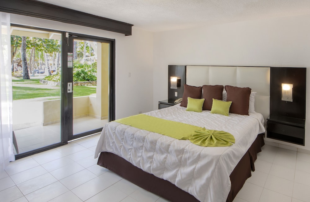 Viva Dominicus Beach by Wyndham, A Trademark All Inclusive 10/50