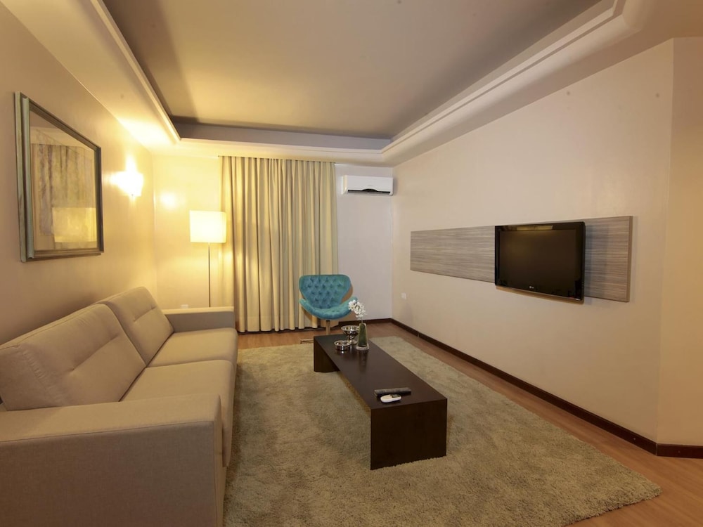 Hotel Serrano 33/54