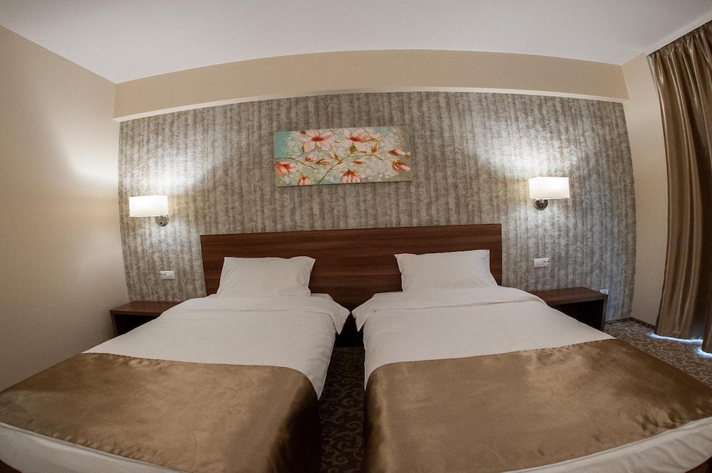 Arnia Hotel 24/64