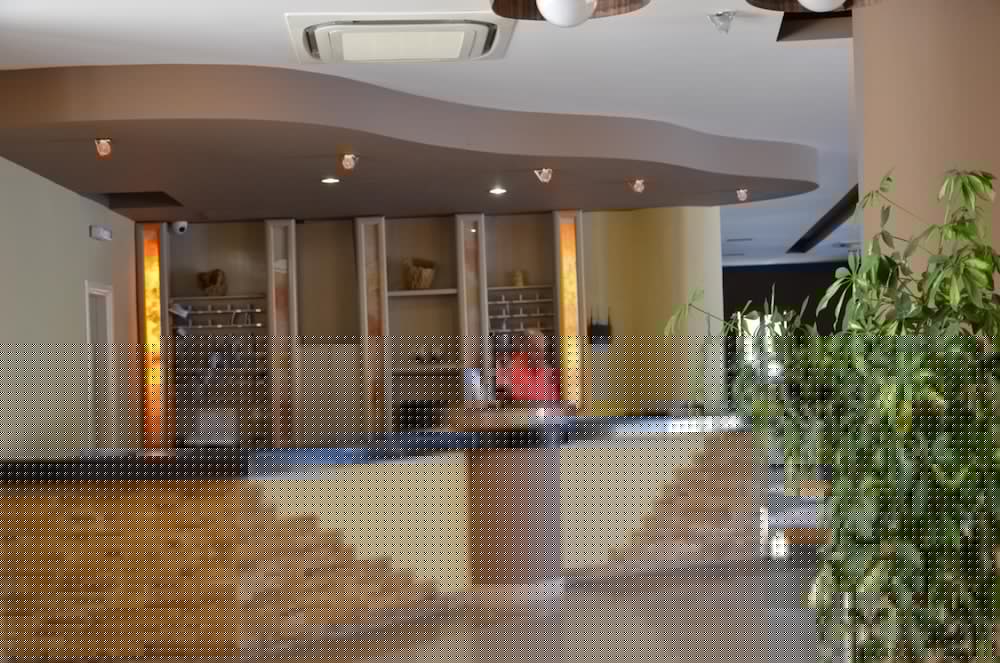 Hotel Plaza 12/58