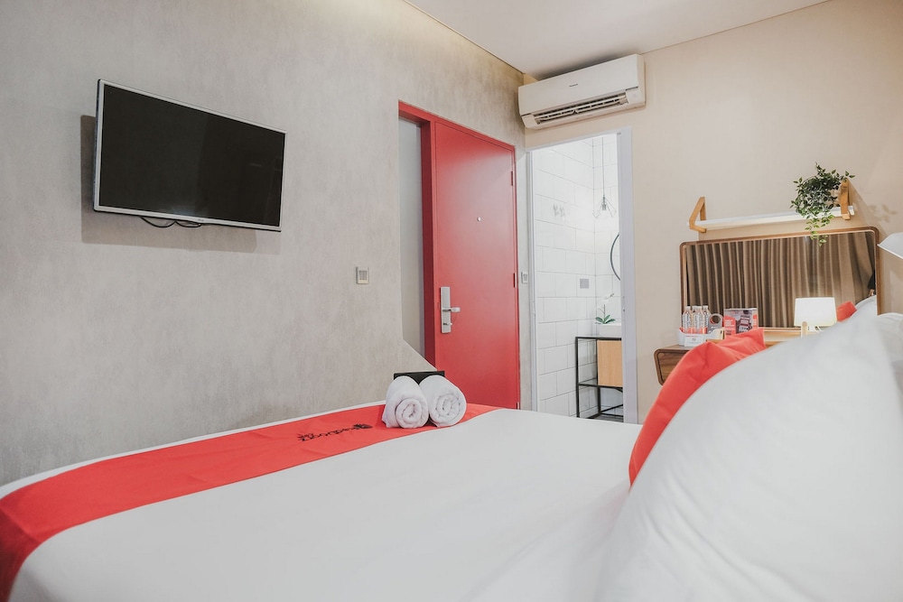 Reddoorz Plus @ Thamrin 16/50