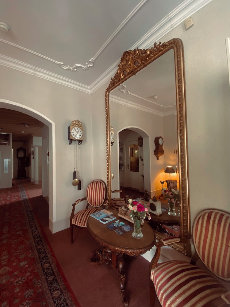 Hotel de La Paix 42/62
