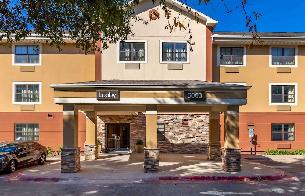 Extended Stay America - Fayetteville - Springdale 32/38