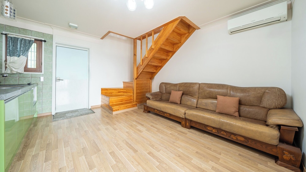 Geoje Gaonara Pension 29/50