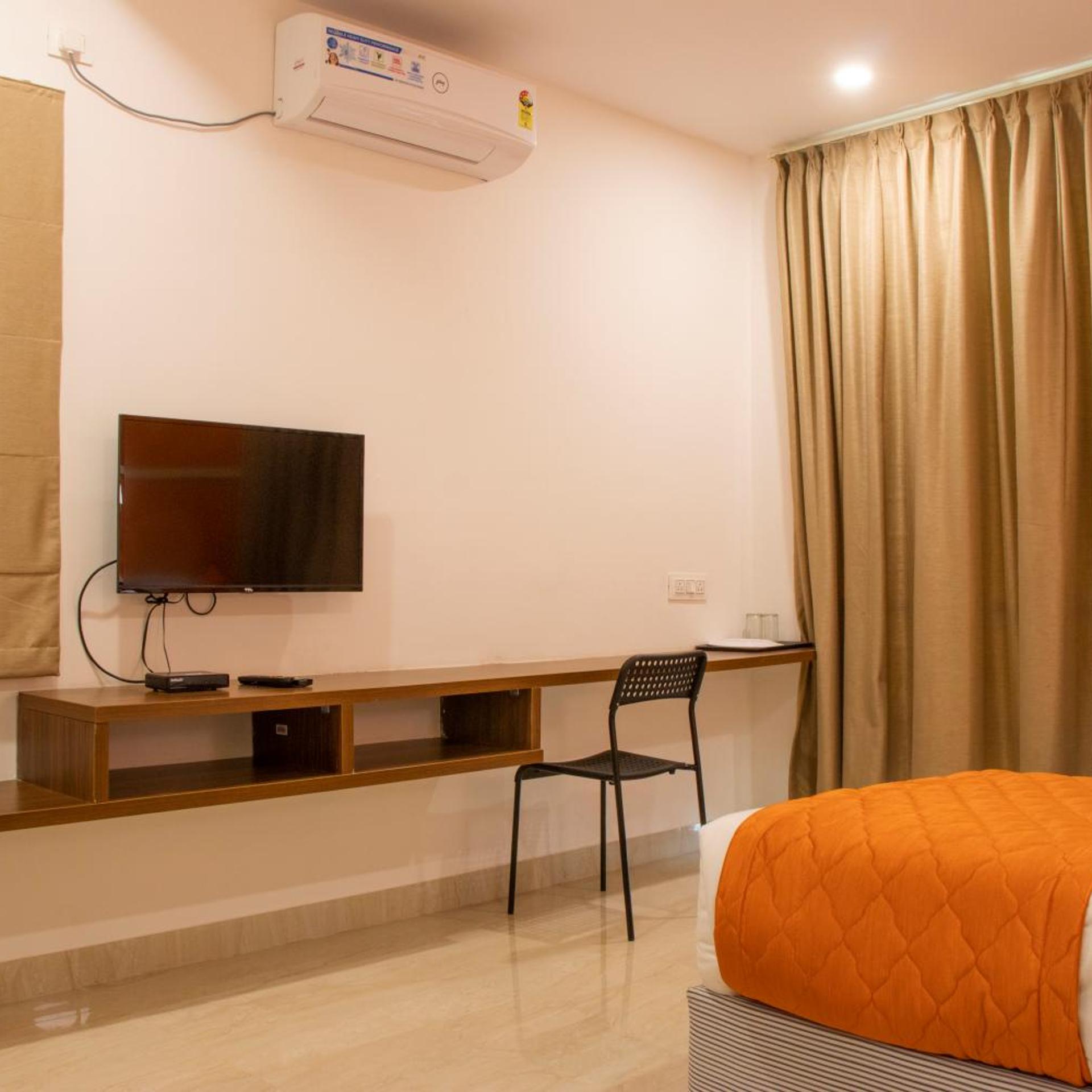 Treebo Trend Yc Grand Boutique Hotel 34/39