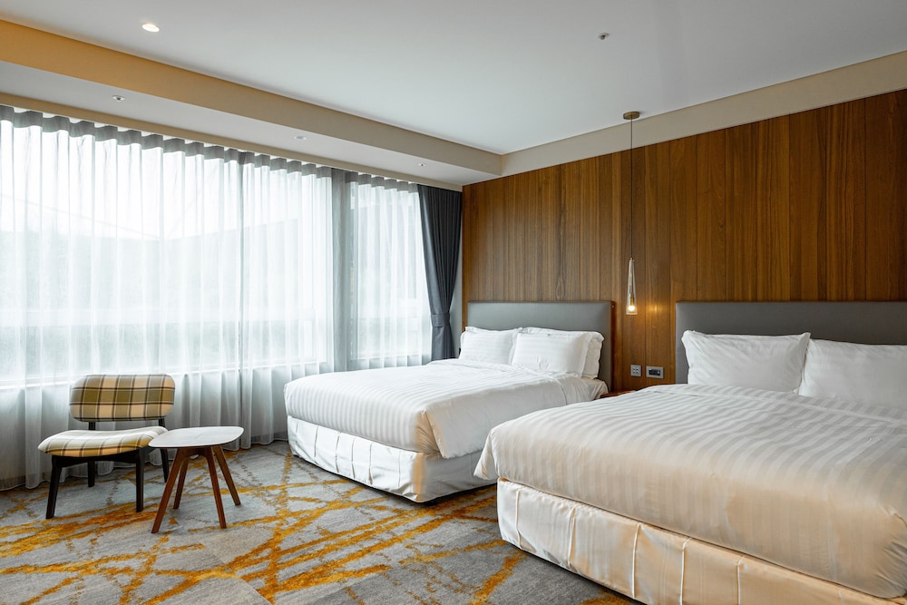 Home Hotel Xin Yi Branch 28/65