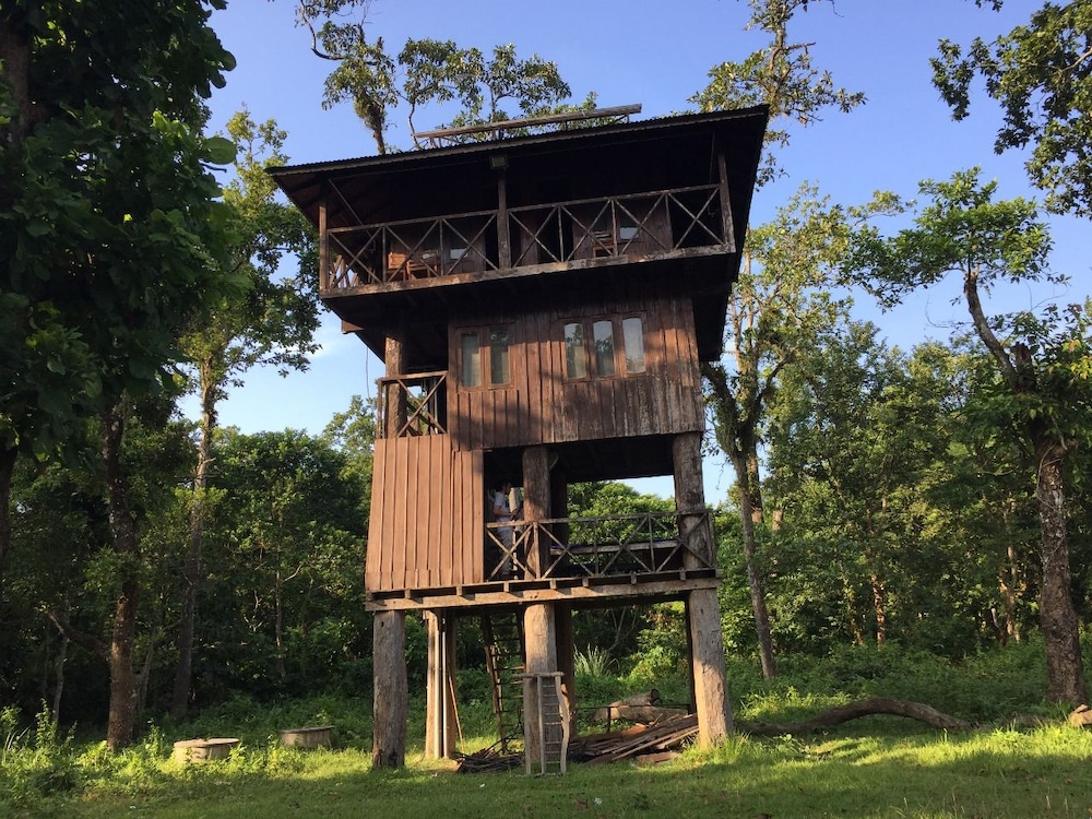 Hotel National Park 10/50