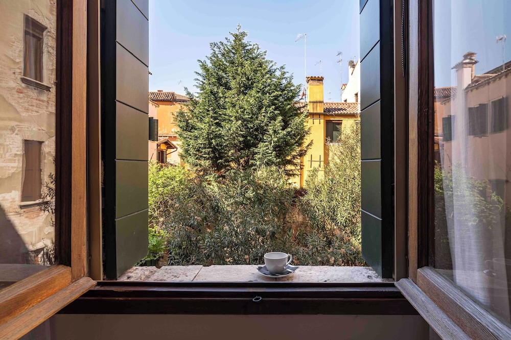 Ca' CENTOPIETRE 24/50