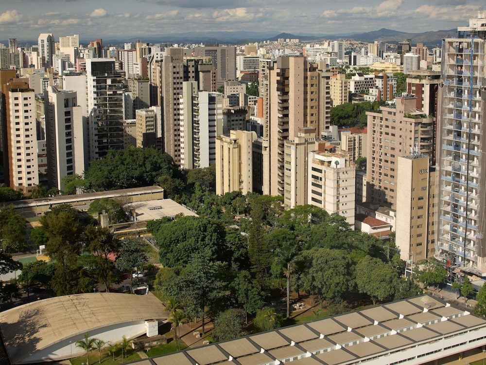 Mercure Belo Horizonte Lourdes Hotel 45/47
