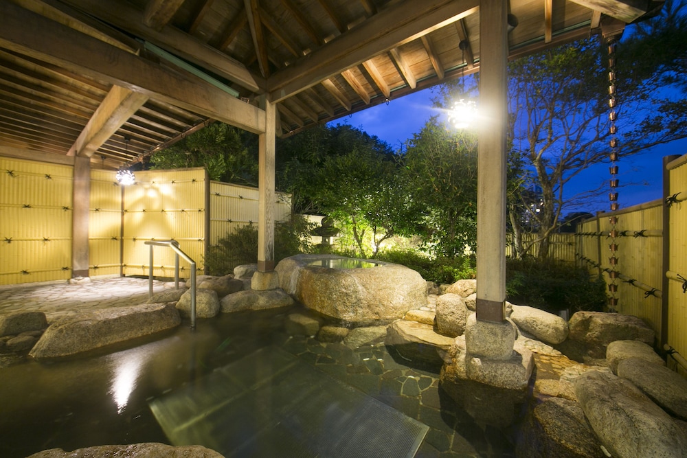 SHIKANOYU HOTEL 36/66