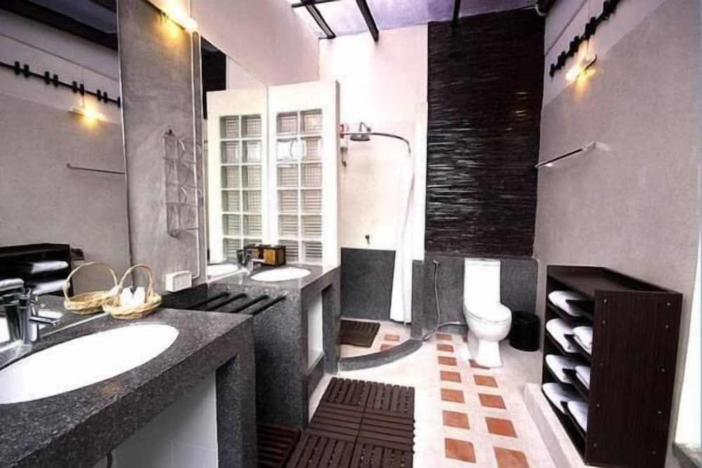 Pang Rujee Resort 20/20