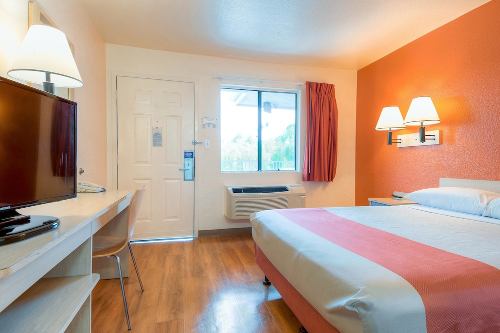 Motel6 El Cajon, CA - San Diego 22/38