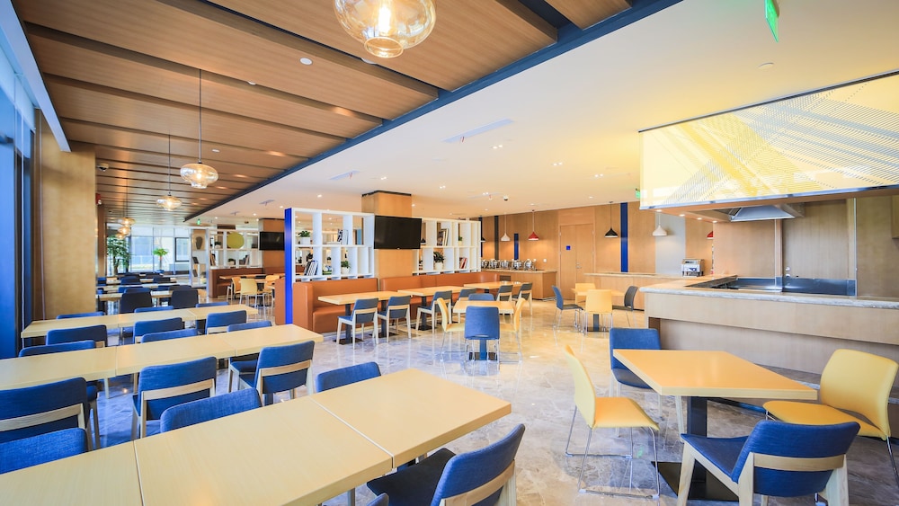restaurant-cafeteria