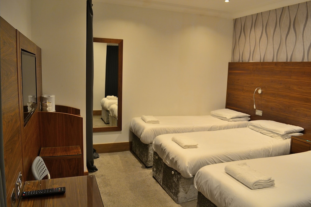 Leisure Inn Hotel 40/56