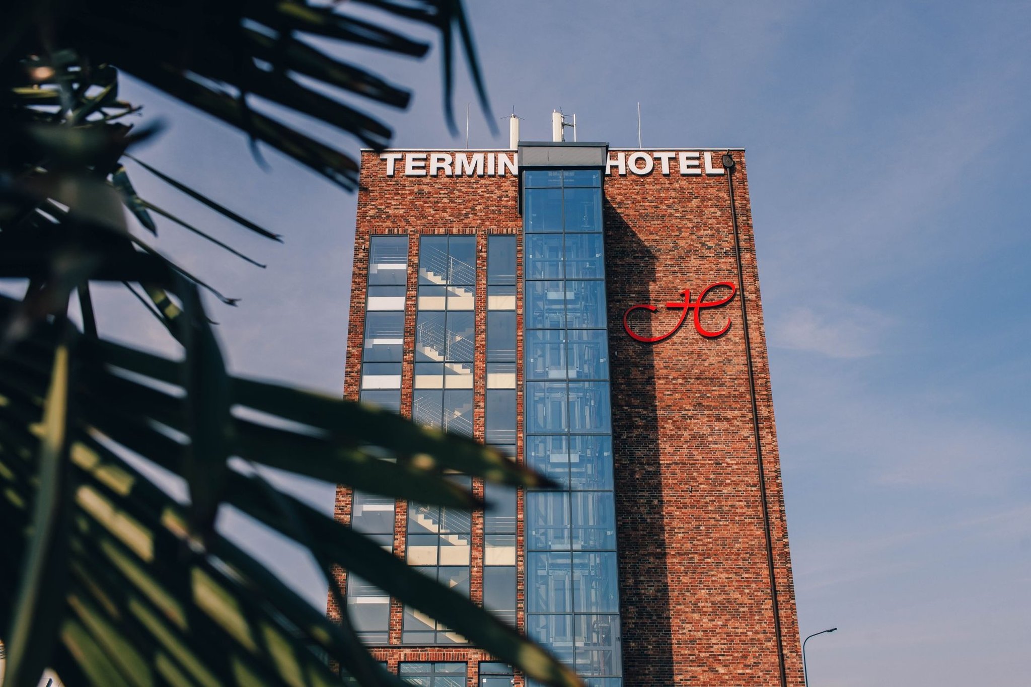 TERMINAL HOTEL 3/8