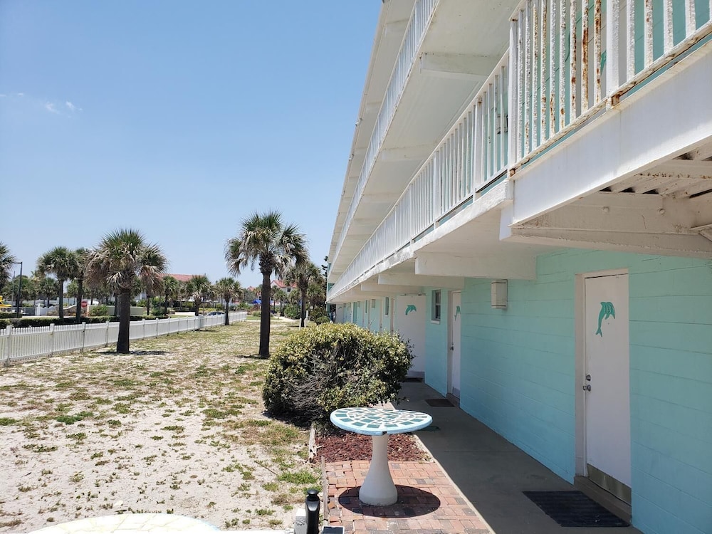 The Seascape Inn 44/53