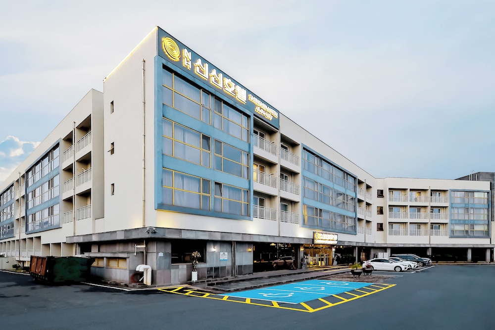Shin Shin Hotel Jeju City 8/60